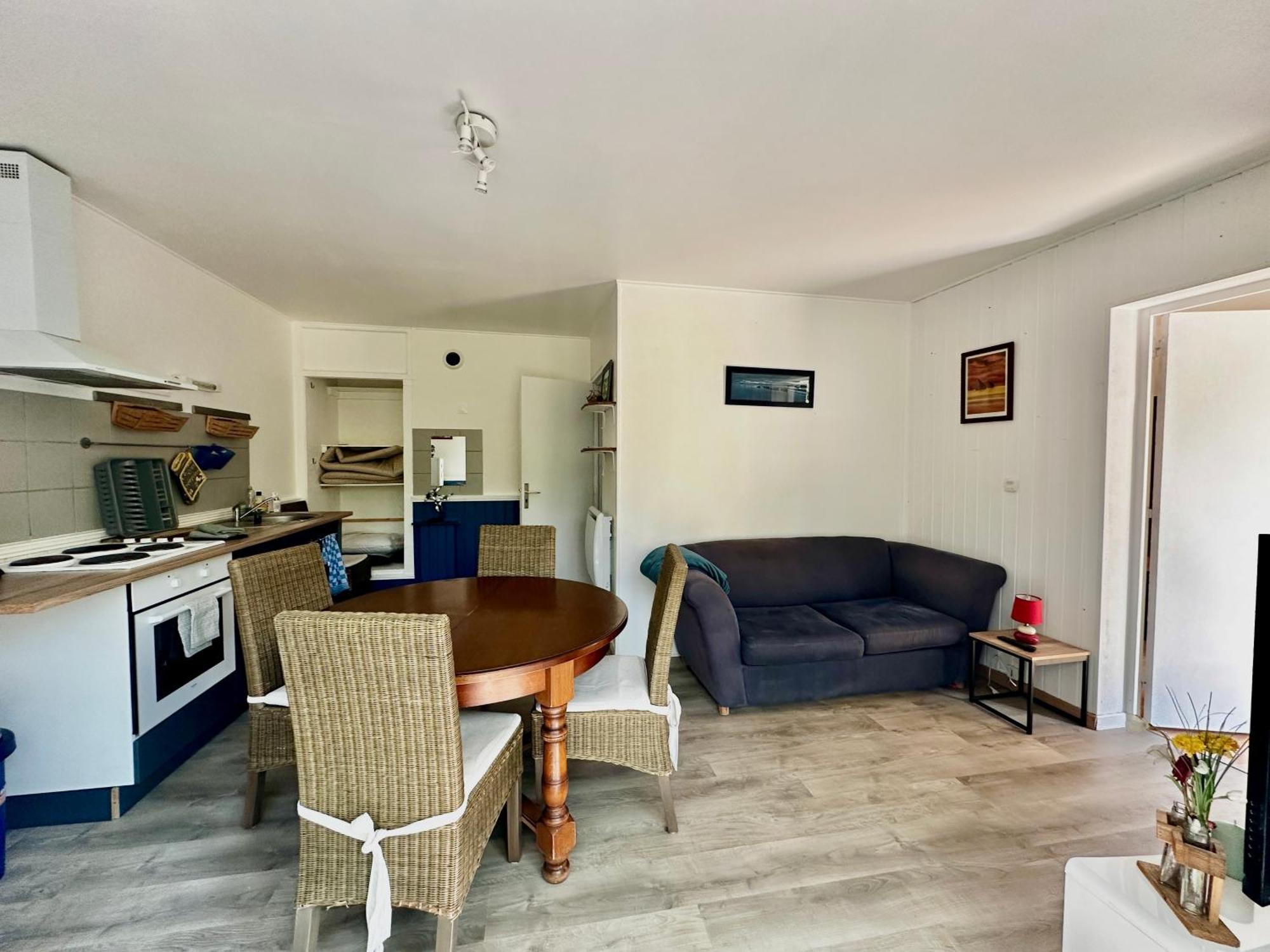 Appart' Basly - Avec Terrasse A 7Km Des Plages Bagian luar foto